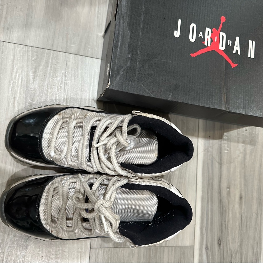 Jordan 11 “Concord” Size 5.5Y